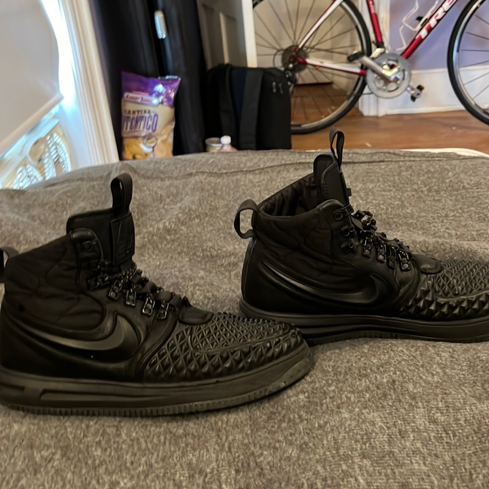 Nike Lunar Force 1 Duckboot size (11.5)